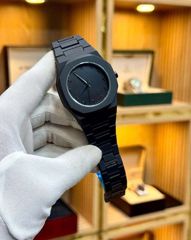 Luxury Black watch' ...