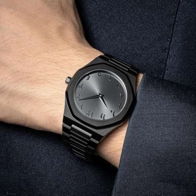 Luxury Black watch' ...